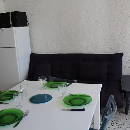 2 Pieces Climatise Avec Terrasse Et Parking A - Fr-1-229c-24 * Port-la-Nouvelle